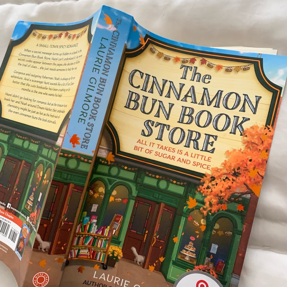 The Cinnamon Bun Book Store by Laurie Gilmore